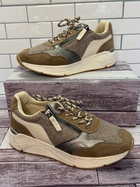 Neutral Mixed-Material low Platform Sneakers - Taupe, Metallic & Cream